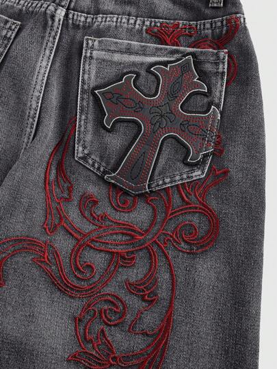 Grunge Punk Short en jean délavé avec détail de broderie de croix distressé