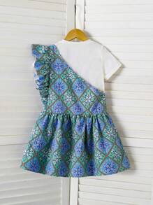 SHEIN Set de 2 piezas de túnica abaya kaftan de estilo tradicional para niñas jóvenes durante el Ramadán, con estampado de niña de dibujos animados y linterna en la Top y vestido inferior con volante asimétrico, adecuado para fiestas y vacaciones