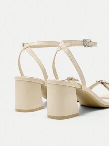 CUCCOO CURVES Plus Size Women's Wide Width Strap Buckle Sandals, Suitable For Outdoor, Vacation And Daily Wear - Apricot - View 5