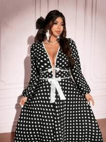 SHEIN Unity 大码黑白圆点蝴蝶结装饰 V 领连衣裙 - 黑色 - 查看 2