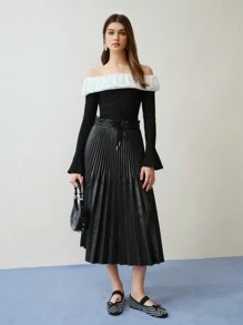 MOTF STUDIO COLORBLOCK RUCHED OFF SHOULDER T-SHIRT,VALENTINE'S DAY,SPRING/SUMMER - Black and White - View 4