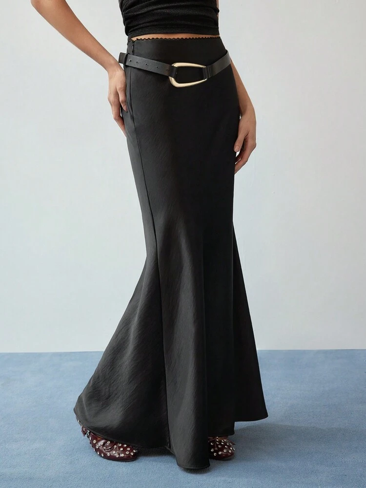 MOTF STUDIO CONTRAST LACE MERMAID HEM SKIRT
