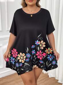 SHEIN CURVE+ Plus Size Zwart Gepositioneerd Grafisch T-shirt, Faux Borduurwerk, Zomer Resortkleding