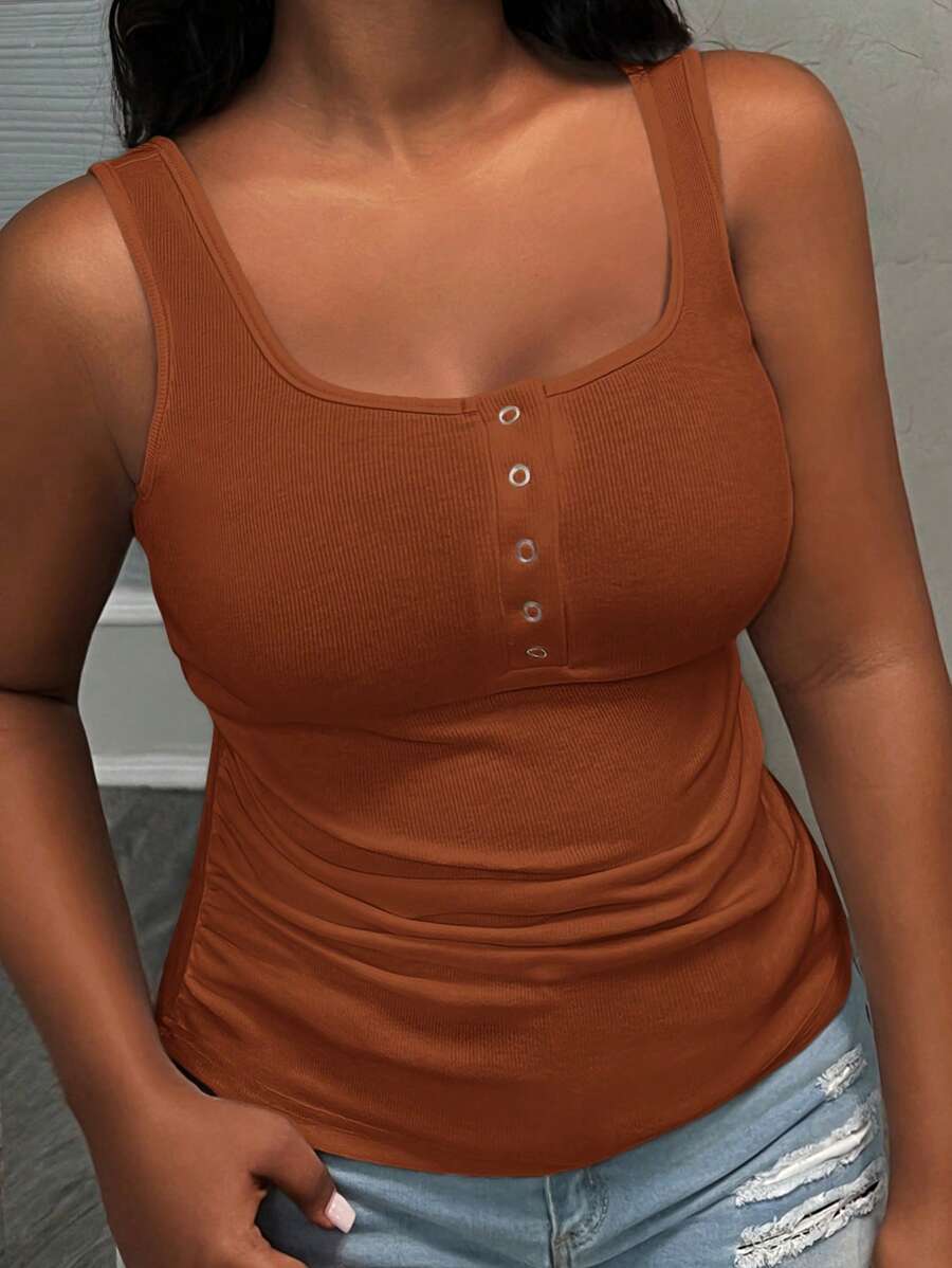 Slaydiva Casual All-Match White Cami Top With Deep U-Neck And Racerback Women's Plus-Size ,School; Teacher; Homecoming - Redwood - View 1