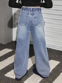 SHEIN Jeans ample à jambe droite avec lavage vintage, moustaches de chat et décorations de patchwork et nœud papillon effiloché pour filles pré-adolescentes. Style polyvalent pour le retour à l'école au printemps/été, tenue de rue d'été, plage, boho, concert, festival rave, remise des diplômes - Jean clair - Voir 2