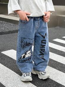 SHEIN 男童新款时尚休闲做旧漫画图案宽松蓝色牛仔裤，适合儿童春季和街头穿着 - 中等水洗藍 - 查看 4