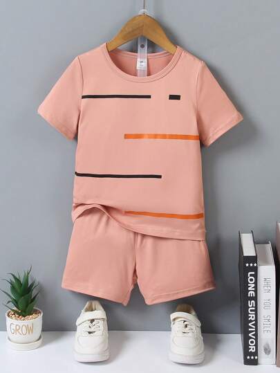 SHEIN 2st/set Ung pojke Casual Randig kortärmad T-shirt och shorts