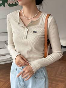 DAZY 半开襟拼接细节长袖女式T恤 - 卡其色 - 查看 1