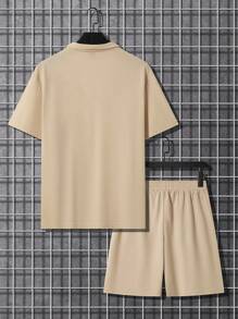 Manfinity Homme 大码男士纯色 Polo 衫和短裤套装，简约设计，舒适穿搭