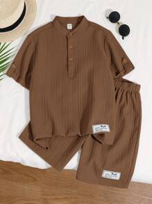 SHEIN Tween Boy Casual Resort Stand Collar Partial Placket Short Sleeve Top With Printed Decor And Woven Shorts Set, 2 Pieces