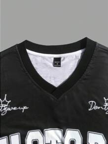 Manfinity EMRG Conjunto de camiseta de manga corta con estampado de letras y pantalones cortos para hombres
