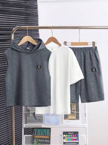 SHEIN Tween Boy 韩国可爱休闲贴花连帽衫、纯色背心和短裤三件套、宽松圆领短袖 T 恤 - 深灰色 - 查看 2