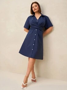 SHEIN Clasi 大码纯色前扣短袖休闲迷你连衣裙 - 藍色 - 查看 3