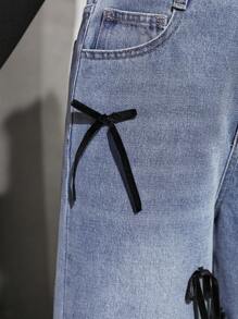 SHEIN Jeans ample à jambe droite avec lavage vintage, moustaches de chat et décorations de patchwork et nœud papillon effiloché pour filles pré-adolescentes. Style polyvalent pour le retour à l'école au printemps/été, tenue de rue d'été, plage, boho, concert, festival rave, remise des diplômes - Jean clair - Voir 7