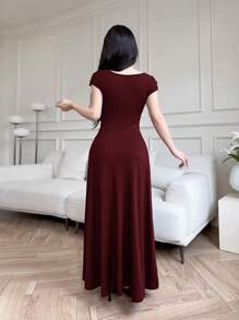 Modelyn 女士优雅纯色不对称领口酒红色连衣裙 - 酒紅色 - 查看 2