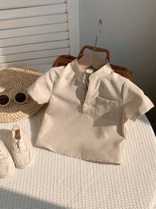 SHEIN 男婴杏色 V 领半襟休闲衬衫上衣，百搭夏季上衣，适合上学、居家、外出、度假 - 杏色 - 查看 5