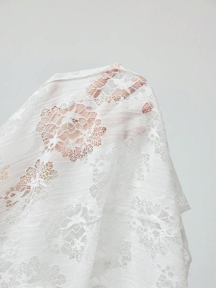 MOTF STUDIO CONTRAST LACE BUTTON UP SHIRT