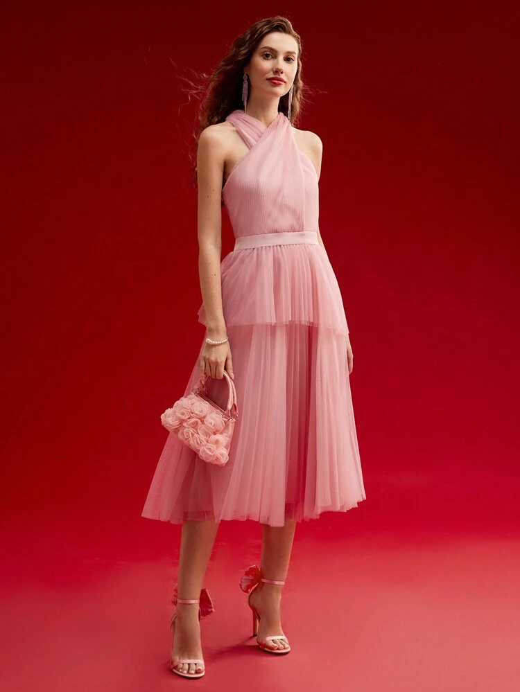 VESTIDO PLISSADO FLUIDO DE GOLA HALTER DE TELA