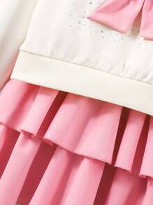 SHEIN 2 件 Tween Girl 休闲简约热转印短袖黑色 T 恤和时尚印花裤套装，附赠包袋，热转印不会脱落，日常百搭风格 - 粉色 - 查看 6