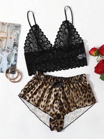 طقم ملابس داخلية بدانتيل مزهر ساتان الفهد