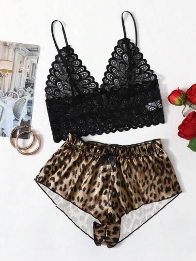 طقم ملابس داخلية بدانتيل مزهر ساتان الفهد