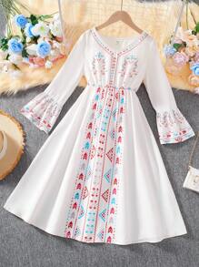 Vestido de estilo de vacaciones con cuello en V y estampado floral pequeño para niña preadolescente