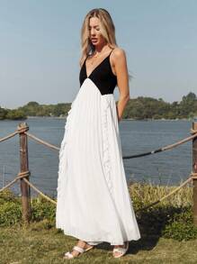 SHEIN LUNE Spring New Romantic Ruffles Black & White Splicing Pleated Slip Dress, Elegant French Style Office Lady / Airport/Vacation Long Dress For Women For Valentine's Day - White - View 1
