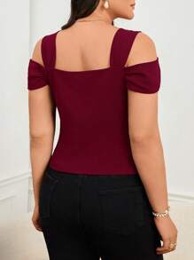 SHEIN Privé Women Plus Size Summer Elegant Hollow V-Neck Slim Fit T-Shirt, Suitable For Romantic Dates, Gatherings, And Casual Commuting - Burgundy - View 2