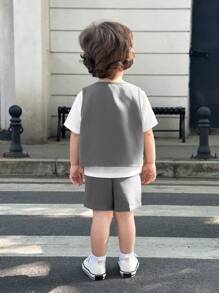 SHEIN 3 stuks/set babyjongen/meisje zomer casual letter grafische print ronde hals t-shirt, effen kleur vest, elastische taille zak sport shorts, geschikt voor casual straatkleding