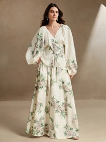 Anewsta 优雅花卉印花 V 领衬衫和裤子 2 件套服装，缎面面料，适合春夏季节日、度假 - 白色 - 查看 3