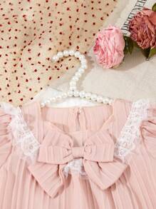 女婴粉色休闲优雅蕾丝肩带、前部蝴蝶结、泡泡袖过膝睡袍家居服 - 粉色 - 查看 4