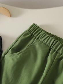 SHEIN 2 قطعة/مجموعة للفتاة الشابة, ملابس علوية ملابس علوية أسود بدون أكمام وبنطال كارجو أخضر بتصميم فريد, طقم رياضي كاجوال مريح وبسيط - متعدد الألوان - مشاهدة 5