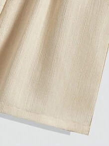 SHEIN Ensemble de chemise à manches courtes ample et short en tissu à texture tissé pour les vacances, tenue décontractée quotidienne pour adolescents garçons