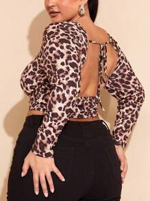 SHEIN BAE Plus Size V-Neck Loose Fit Leopard Print T-Shirt, Sexy Curve Formal Top For Party, Birthday, Valentine's Day, Summer - Multicolor - View 1