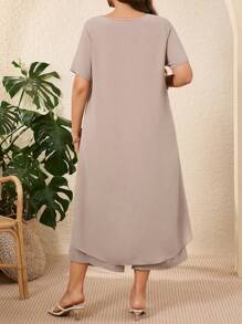 EMERY ROSE 大码女式纯色短袖不对称衬衫和裤子两件套，适合夏季度假装 - 卡其色 - 查看 3