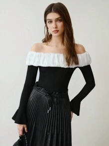 MOTF STUDIO COLORBLOCK RUCHED OFF SHOULDER T-SHIRT,VALENTINE'S DAY,SPRING/SUMMER - Black and White - View 5