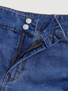 SHEIN MOD Plus Size Blue Denim Skinny Shorts, Casual & Stretchy Summer,Vacation Woman,Easter,Spring,Western,Office For Women,Rave,Baby Shower ,Cottagecore,Country Women,Old Money Style Women,Going Out,Festival,Rodeo,Airport