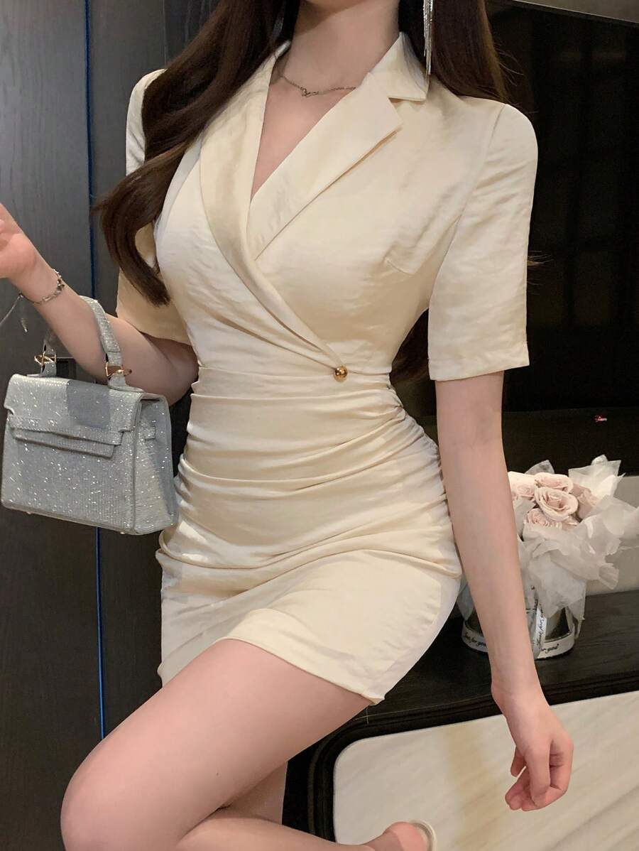 DAZY 纯色褶饰领女式短裙优雅太阳裙