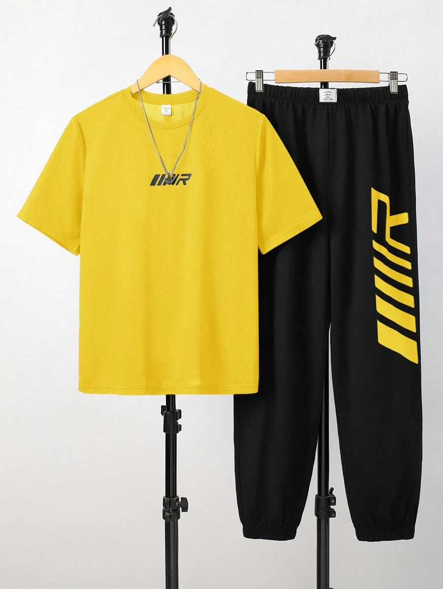 SHEIN 2 件套青少年男童休闲简约字母印花圆领上衣和短裤套装,适合夏季、运动、跑步、户外 - 黃色 - 查看 1