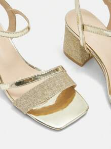 CUCCOO CURVES Sandales casual confortables pour femmes grandes tailles, convenant pour les sorties, les vacances et le port quotidien, été