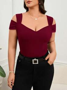 SHEIN Privé Women Plus Size Summer Elegant Hollow V-Neck Slim Fit T-Shirt, Suitable For Romantic Dates, Gatherings, And Casual Commuting - Burgundy - View 3