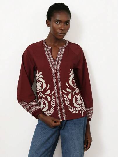 Aveloria Modichic Vacation Boho Positioning Retro Printed V-Neck Long Sleeve Shirt