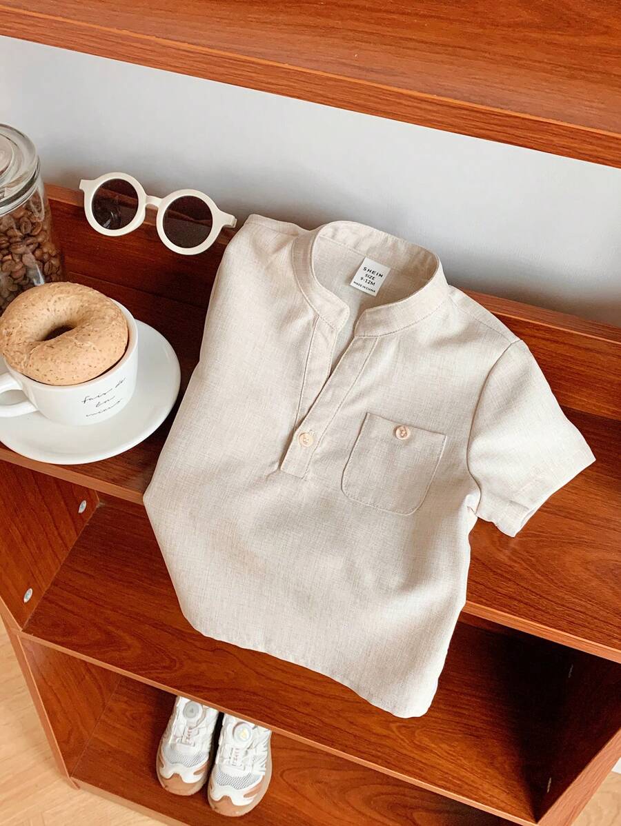 SHEIN 男婴杏色 V 领半襟休闲衬衫上衣，百搭夏季上衣，适合上学、居家、外出、度假 - 杏色 - 查看 1