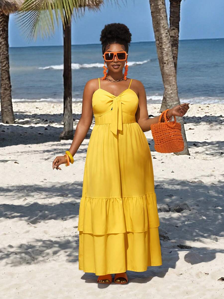 Slaydiva Plus Size Solid Color Spaghetti Strap Pleated Hem Casual Dress - Yellow - View 1