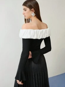 MOTF STUDIO COLORBLOCK RUCHED OFF SHOULDER T-SHIRT,VALENTINE'S DAY,SPRING/SUMMER - Black and White - View 7