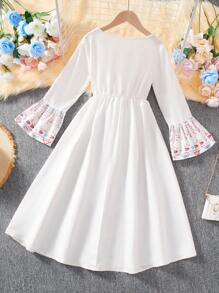 Vestido de estilo de vacaciones con cuello en V y estampado floral pequeño para niña preadolescente