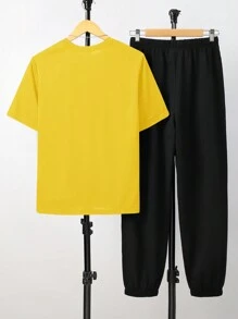 SHEIN 2 件套青少年男童休闲简约字母印花圆领上衣和短裤套装，适合夏季、运动、跑步、户外 - 黃色 - 查看 2
