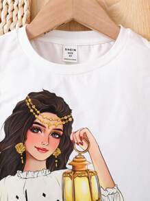 SHEIN Camiseta ajustada de cuello redondo con gráfico bonito de niña de color liso para niña joven