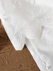 SHEIN 2 件套年轻女孩休闲白色针织刺绣无袖上衣和裤子套装，女孩春夏新款服装 - 白色 - 查看 5