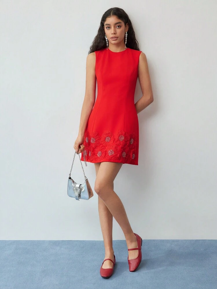MOTF STUDIO FLORAL PATCHED MINI SLEEVELESS DRESS